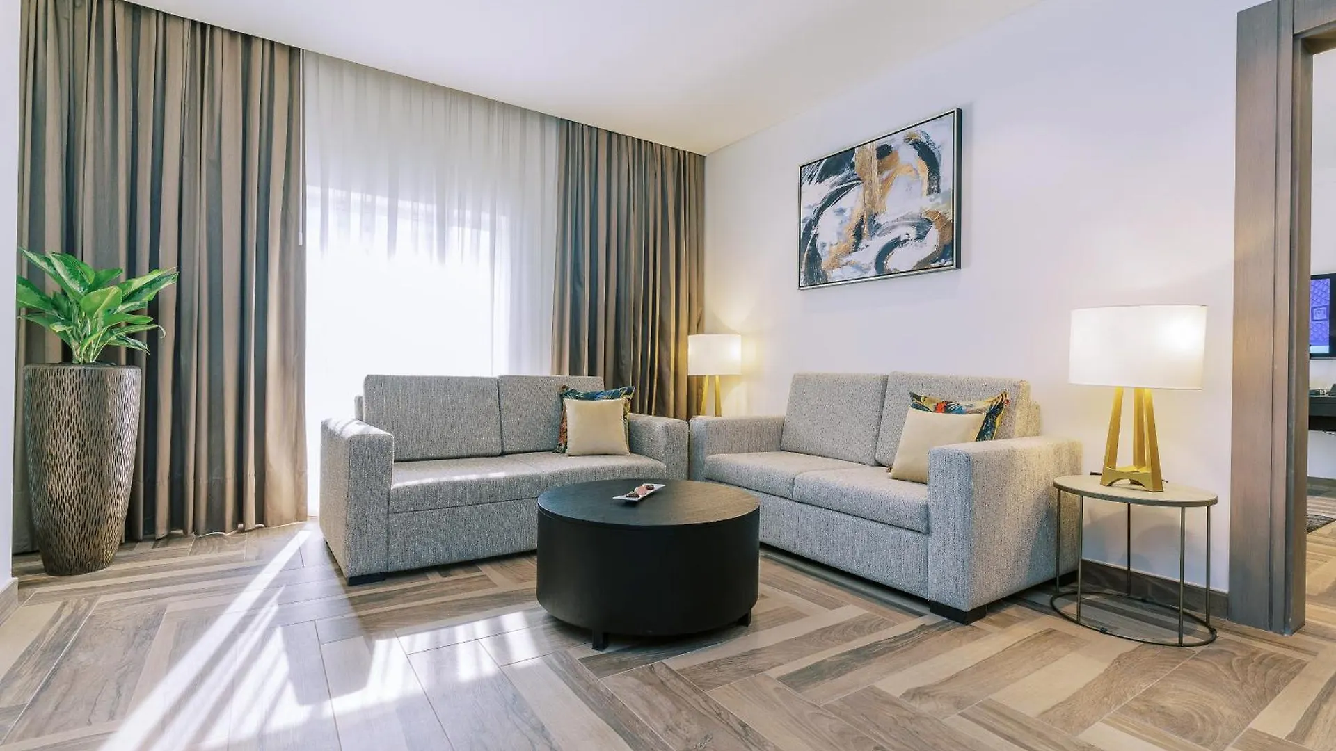 *****  Khalidia Palace Hotel Dubai By Mourouj Gloria United Arab Emirates